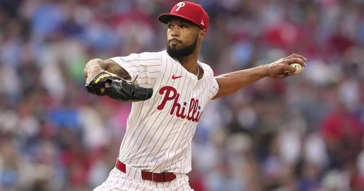 Sanchez allows 4 hits in a complete-game victory as the Phillies beat the Red Sox