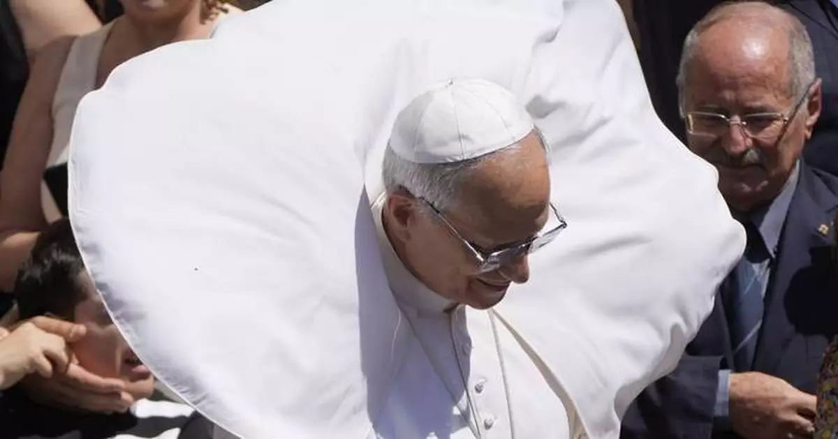 Pope Leo XIV renews his call for an immediate ceasefire in Gaza