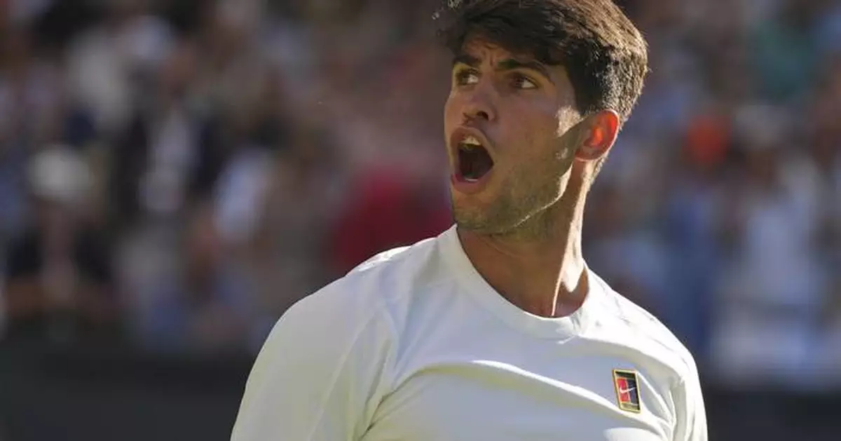 Wimbledon: 2-time defending champ Carlos Alcaraz needs 5 sets to beat Fabio Fognini in the 1st round