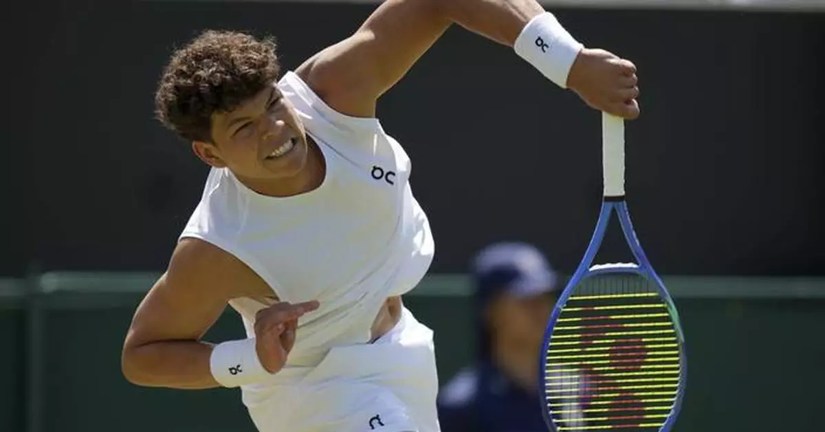 Wimbledon: Ben Shelton needs 4 points and about a minute to wrap up a win