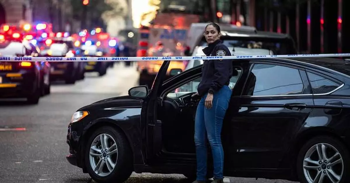 Gunman who killed 4 in NYC building blamed NFL for mental health issues and was targeting its office