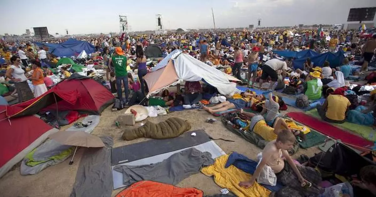 Rome gears up for Holy Year's monumental Catholic youth rally in scorching temperatures