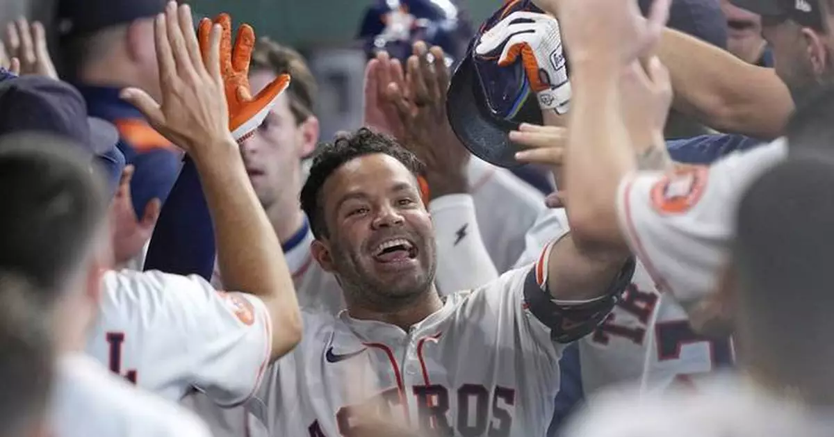 Jose Altuve's four-hit game powers Astros to 9-1 win over Nationals