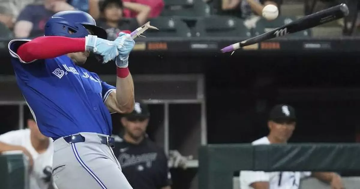 Bassitt pitches 6 innings and Blue Jays beat White Sox 6-1 in rain-shortened game