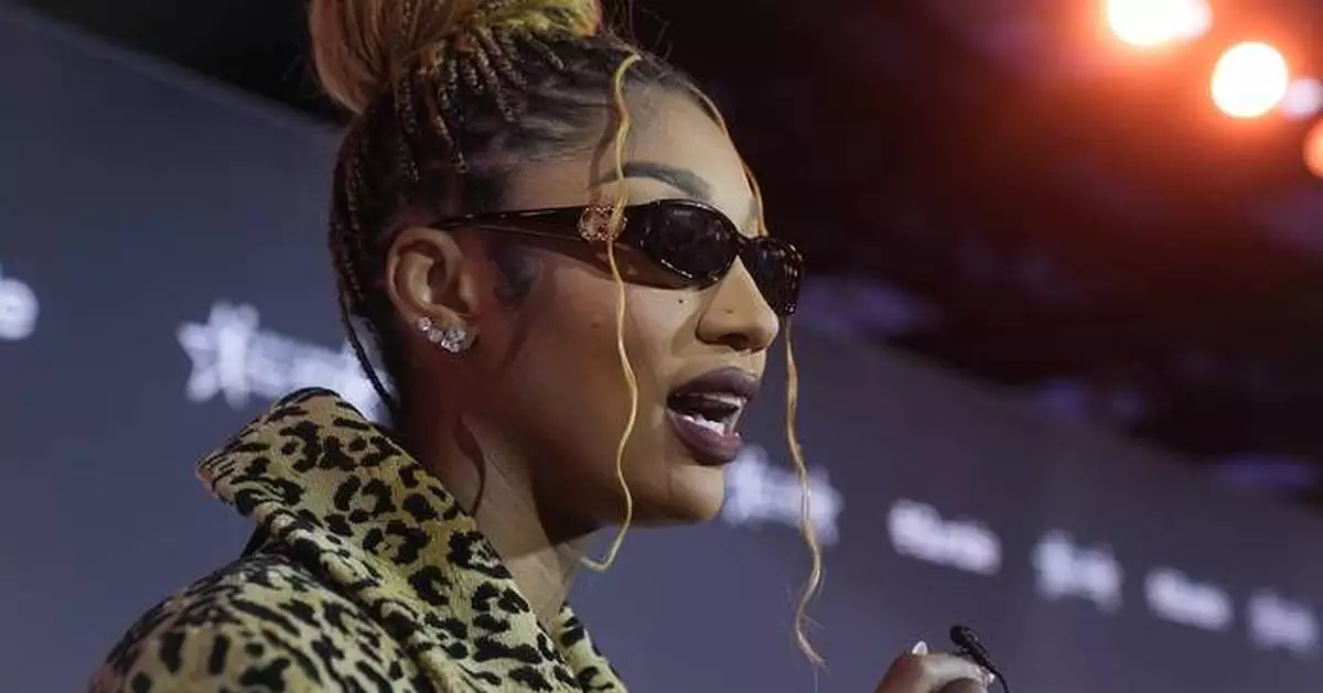 The Chicago Sky are trying to protect their players on social media. Here's what that means