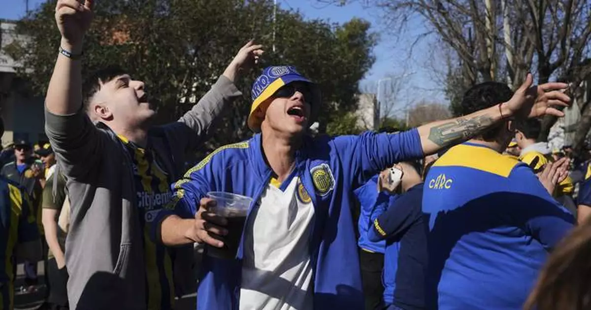 Argentina paves way for return of visiting fans after 12-year ban tried to curb stadium violence