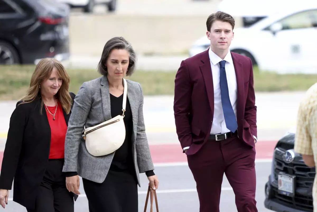 Carter Hart is seen arriving at the London Courthouse in London, Ontario, Thursday, July 24, 2025. (Nicole Osborne/The Canadian Press via AP)