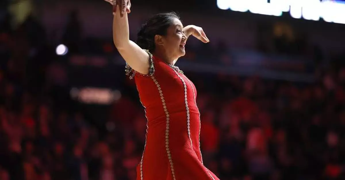 Popular unicycle performer Red Panda injured at halftime of WNBA game
