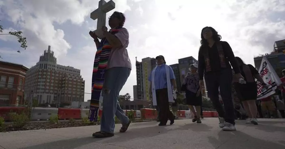 Honduran family freed from detention after lawsuit against ICE courthouse arrests