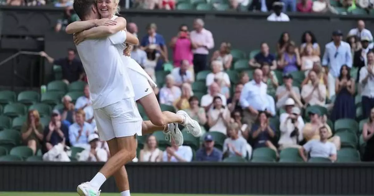 PHOTO COLLECTION: Wimbledon Tennis Best of Doubles Finals