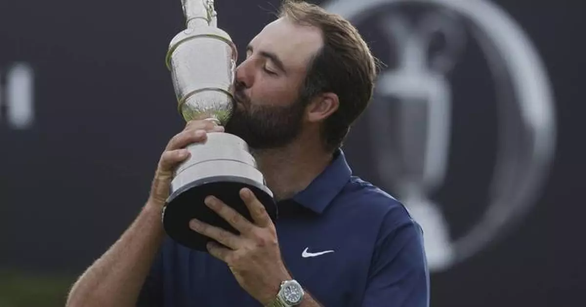 Scottie Scheffler is dominating golf like Tiger Woods once did. Here's what his rivals are saying