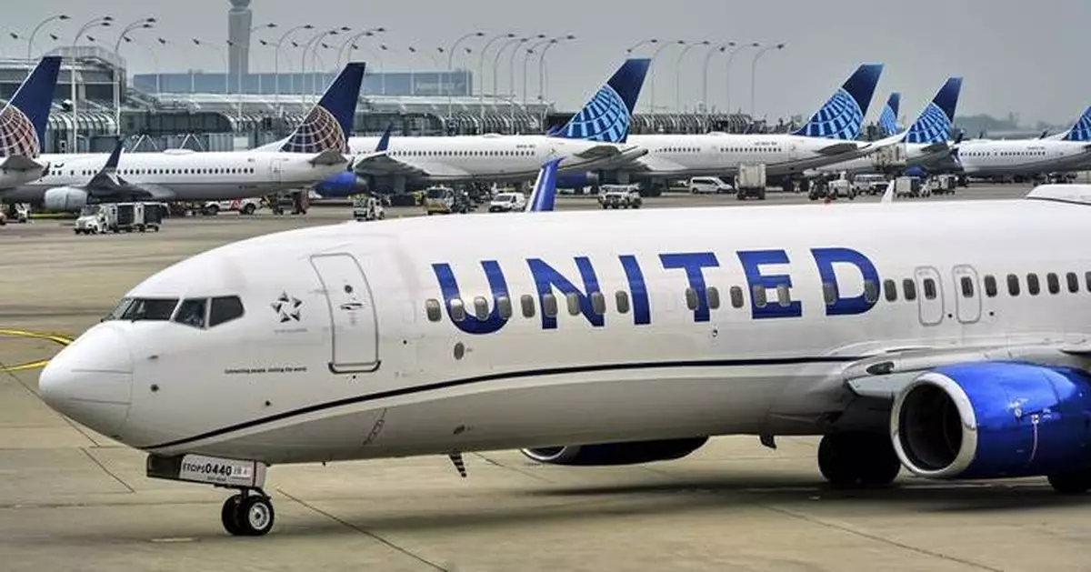 More than 1,000 United Airlines flights delayed in the US due to technology problem