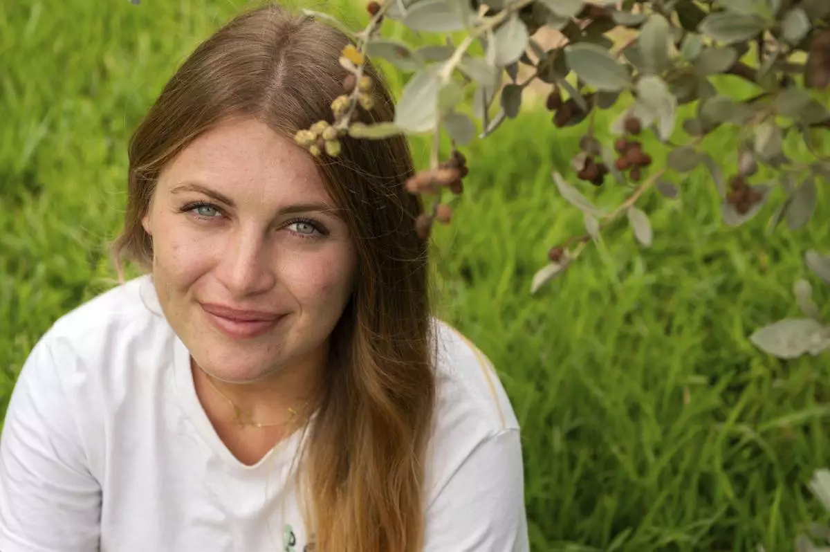 Sophie Nocera, 21, a senior at Eckerd College, poses for a photo on Wednesday, Aug. 20, 2025 in St. Petersburg, Fla. (AP Photo/Tina Russell)