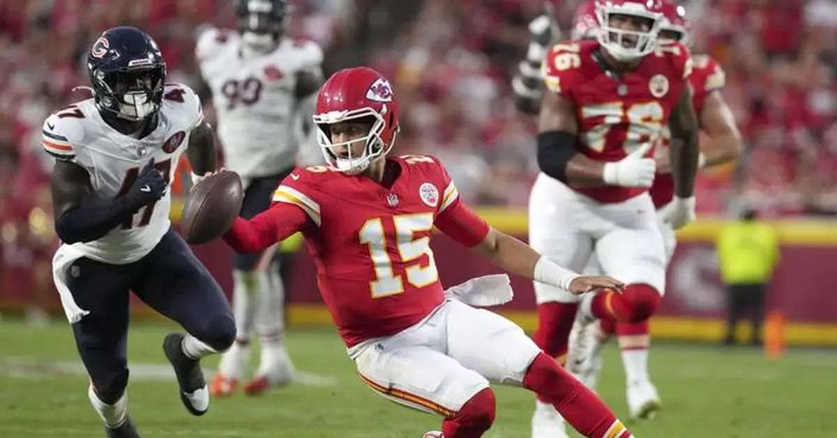 Mahomes leads sharp Chiefs offense before Bears rally for 29-27 win in preseason finale