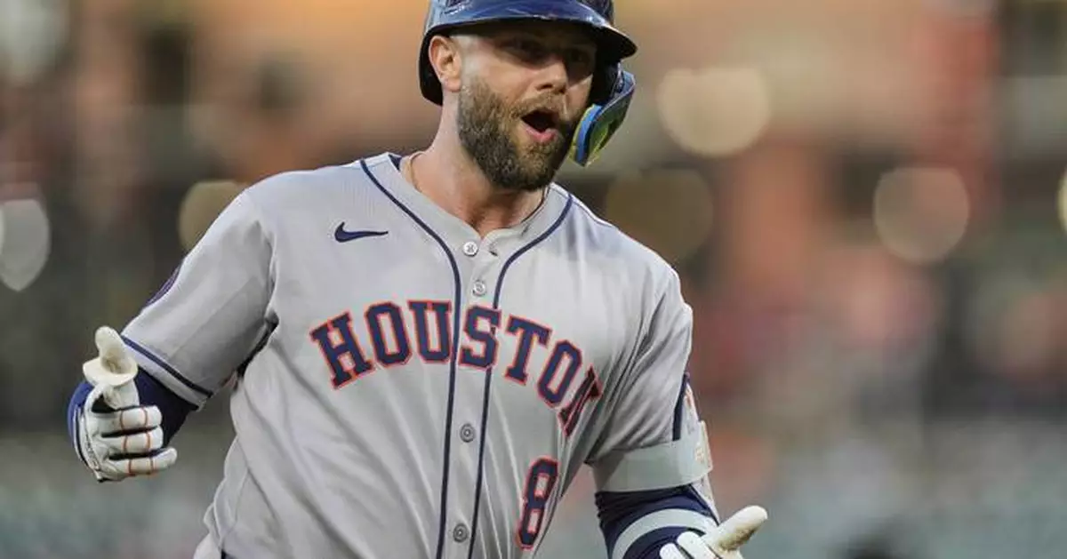 Walker and Diaz hit HRs, Sánchez goes 5 for 5 as Astros beat Orioles 7-2 to end 4-game skid