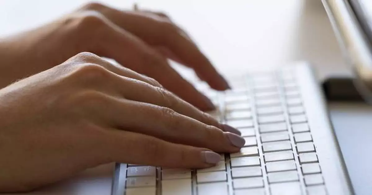 How to make climate-friendly and sustainable choices when shopping online