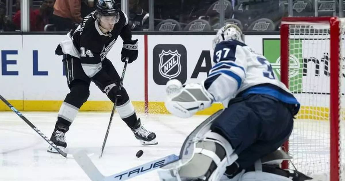 Alex Laferriere agrees to a 3-year, $12.3 million deal to stay with the LA Kings