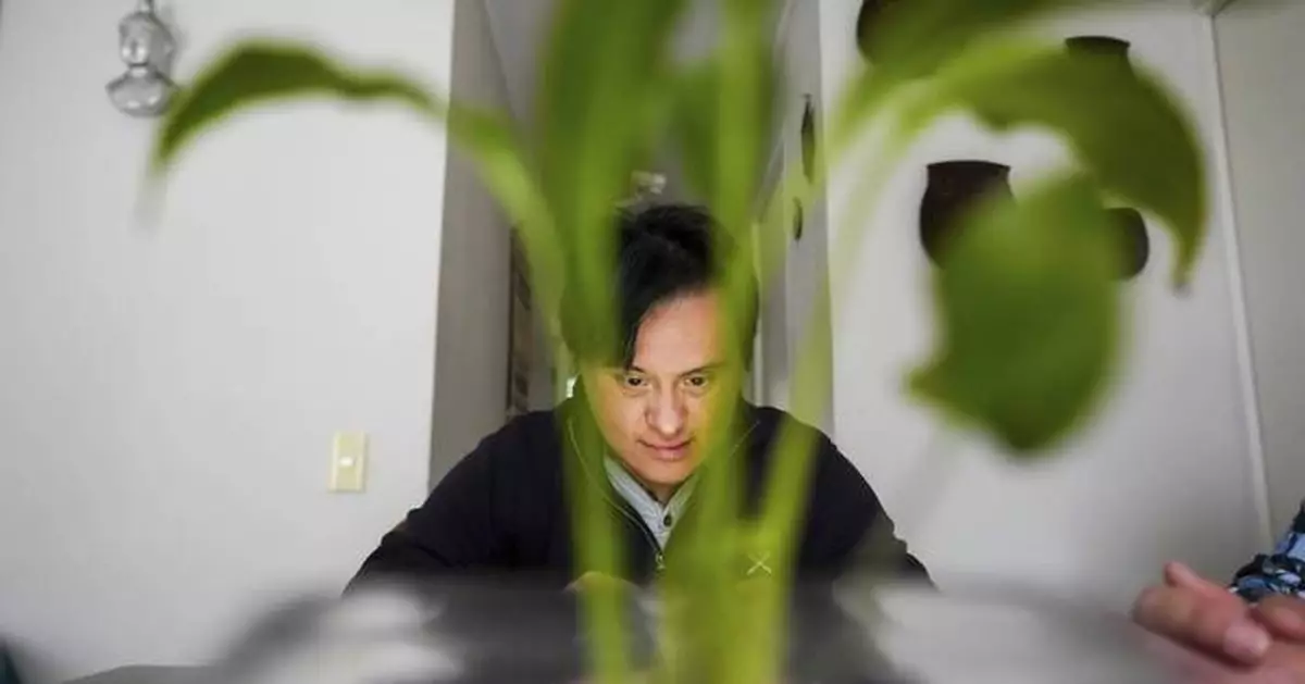 Meet the actor with Down syndrome who wants to run for president of Chile