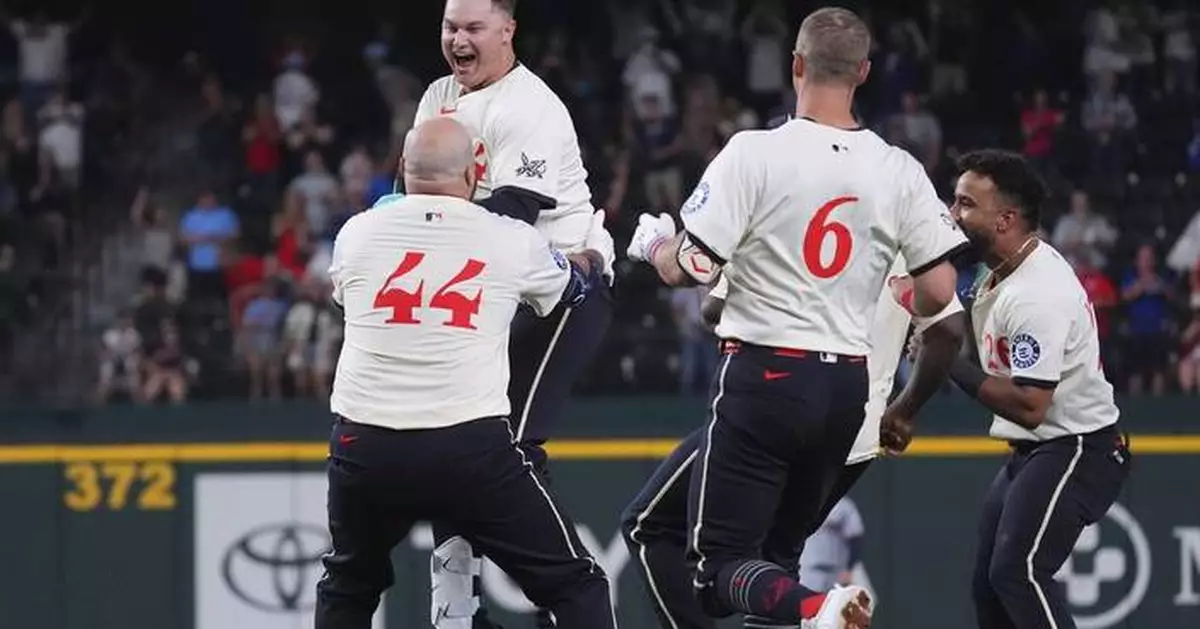Pederson hits walk-off, Langford homers, scores tying run in 4-3 Rangers win over Guardians