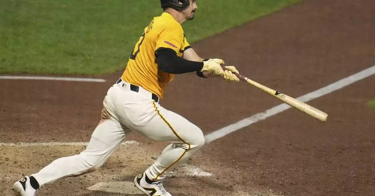 Bryan Reynolds has a 2-out, 2-run triple in the 8th in the Pirates' 3-2 over the Reds