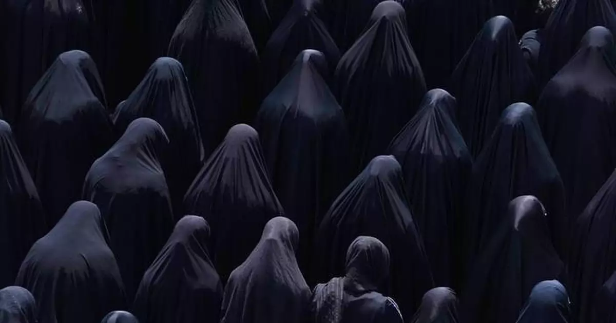 Shiite Muslims mark the end of the Arbaeen pilgrimage in photos