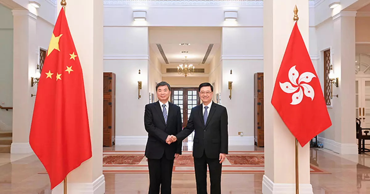 John Lee and Fujian Secretary Discuss Strengthening Cooperation Between Hong Kong and Fujian Region
