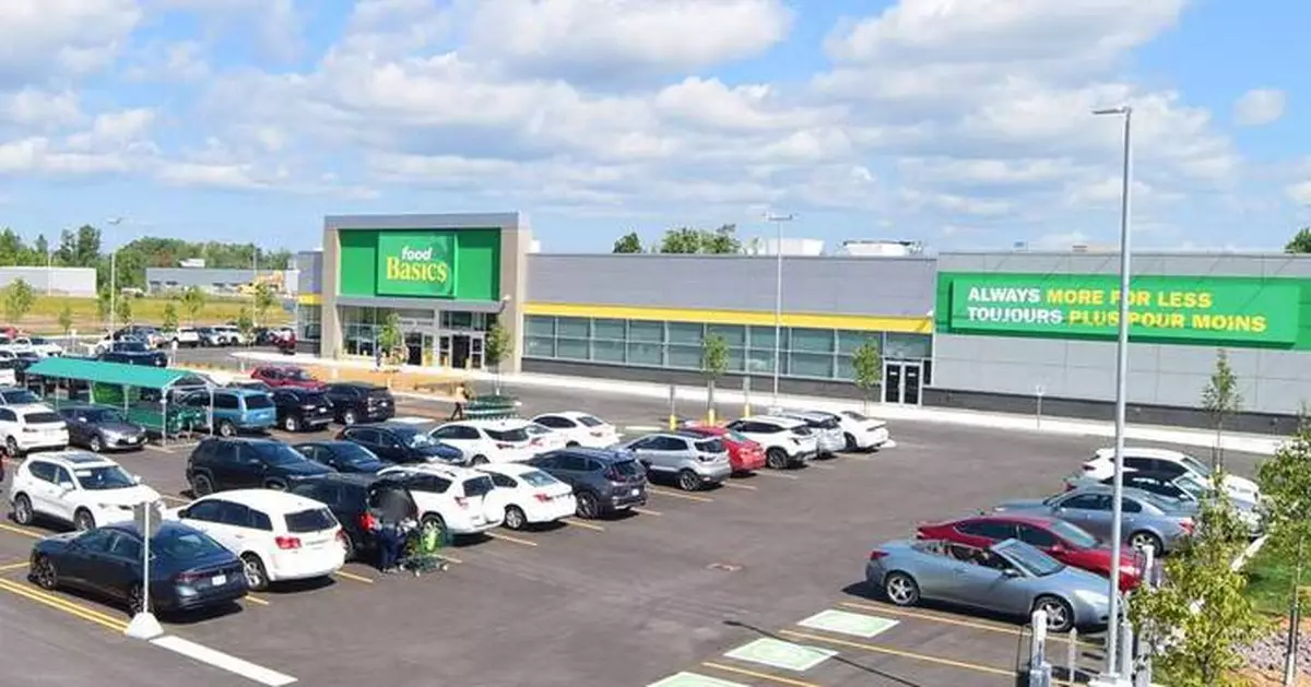 Harden welcomes Food Basics to Phase III of Plaza Hawkesbury