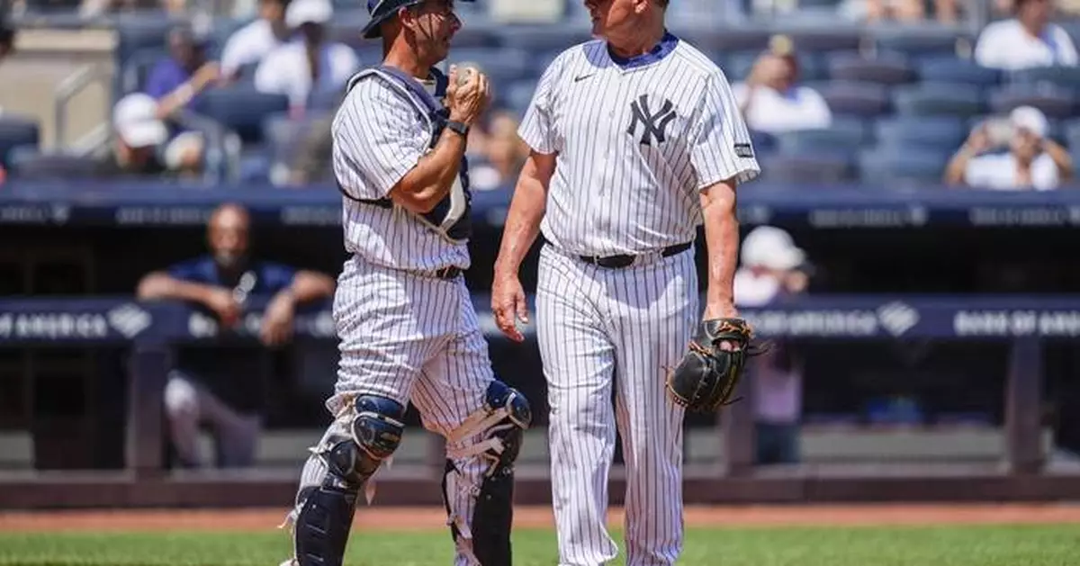 Roger Clemens returns to Yankee Stadium, questions about Mike Piazza bat-throwing incident resurface