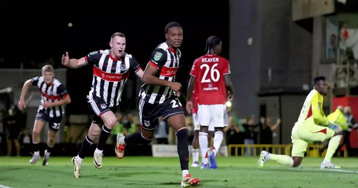 Man United humiliated in penalty shootout loss to 4th-division team Grimsby Town in League Cup