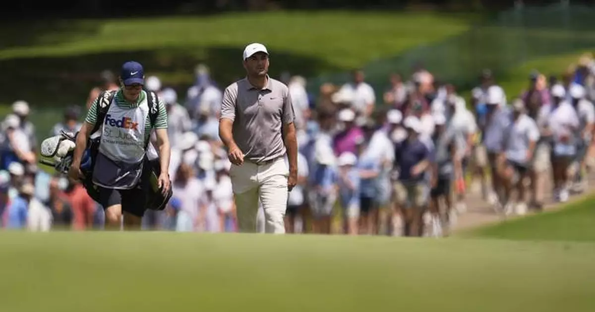 Scheffler turns to fill-in when caddie Ted Scott leaves for family emergency