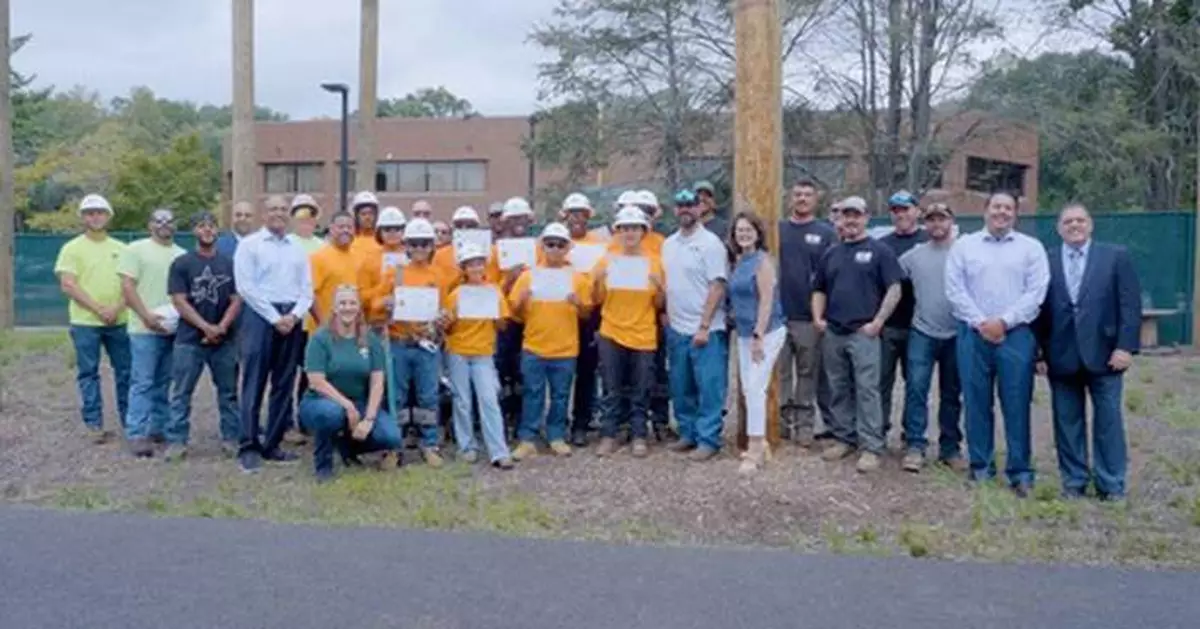 Avangrid Utility Subsidiaries in Connecticut Celebrate New Line Worker Graduates of Trade Internship Program