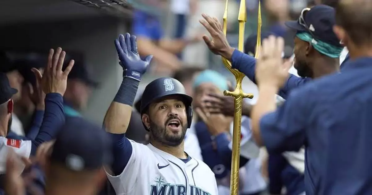 Suárez hits his 37th homer as Woo and the Mariners beat the White Sox 8-3