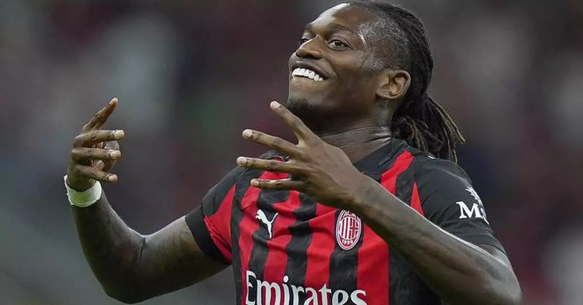 Leão and Pulisic score as AC Milan beats Bari 2-0 in opener but Leão exits with apparent injury