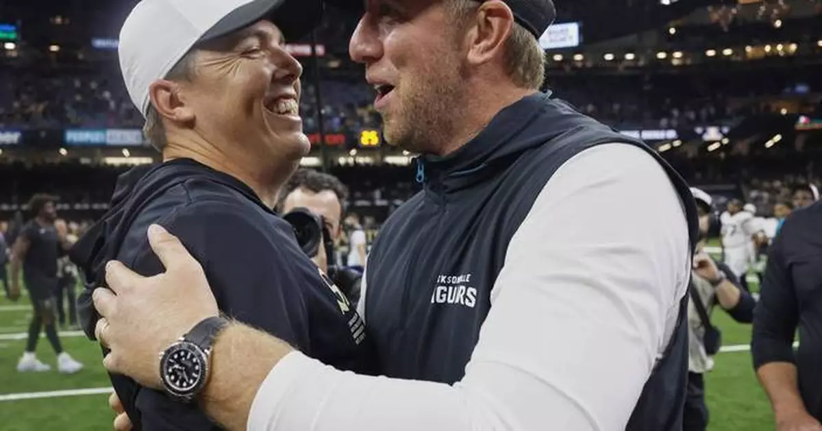 Saints trade DT Saunders to Jaguars for C Fortner following preseason game, AP sources say