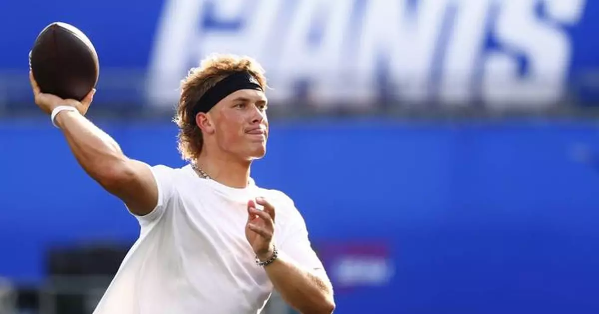 Jaxson Dart impressing in the preseason has not changed the Giants' plan at quarterback