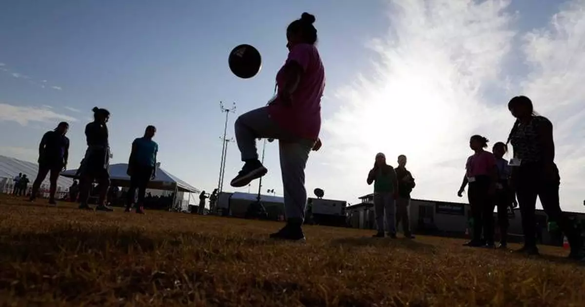 Judge denies Trump administration request to end a policy protecting immigrant children in custody