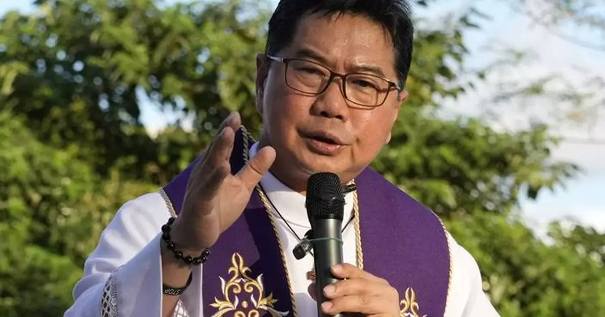 Filipino priest who fought Duterte's brutal drug crackdown among Magsaysay Award winners