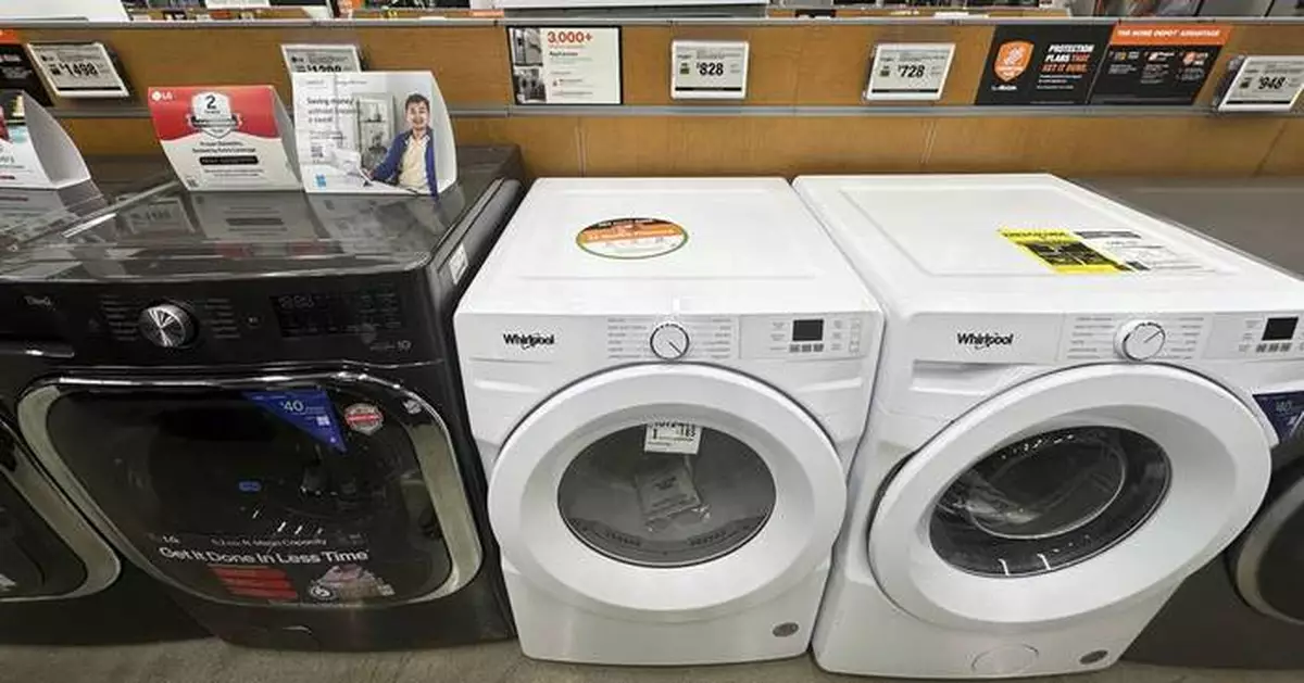 Retail sales rise 0.5% in July as some shoppers step up purchases ahead of tariffs