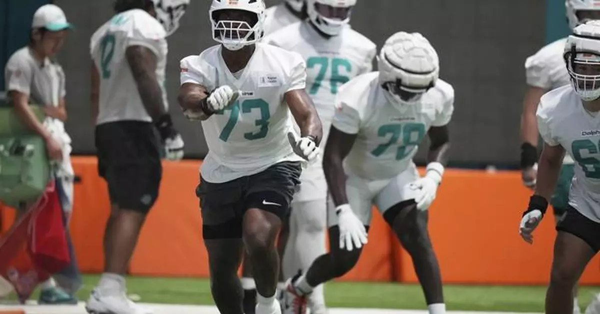 Dolphins sign OL Germain Ifedi with starter Austin Jackson out several weeks with an injury
