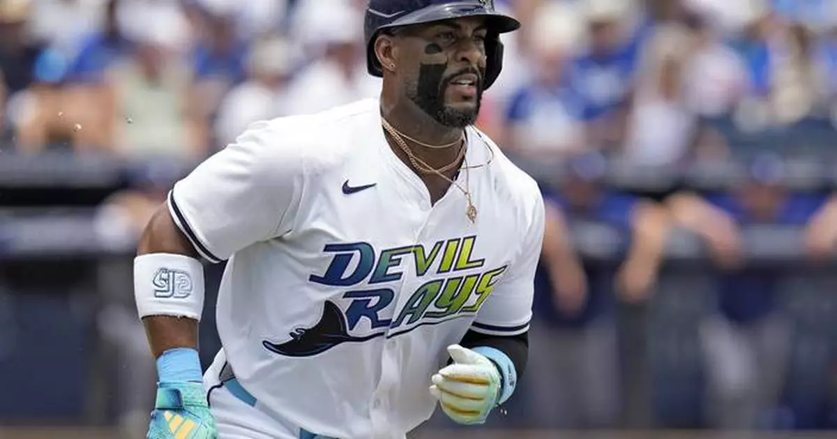 Yandy Diaz hits 2 home runs off Blake Snell as Rays beat Dodgers 4-0