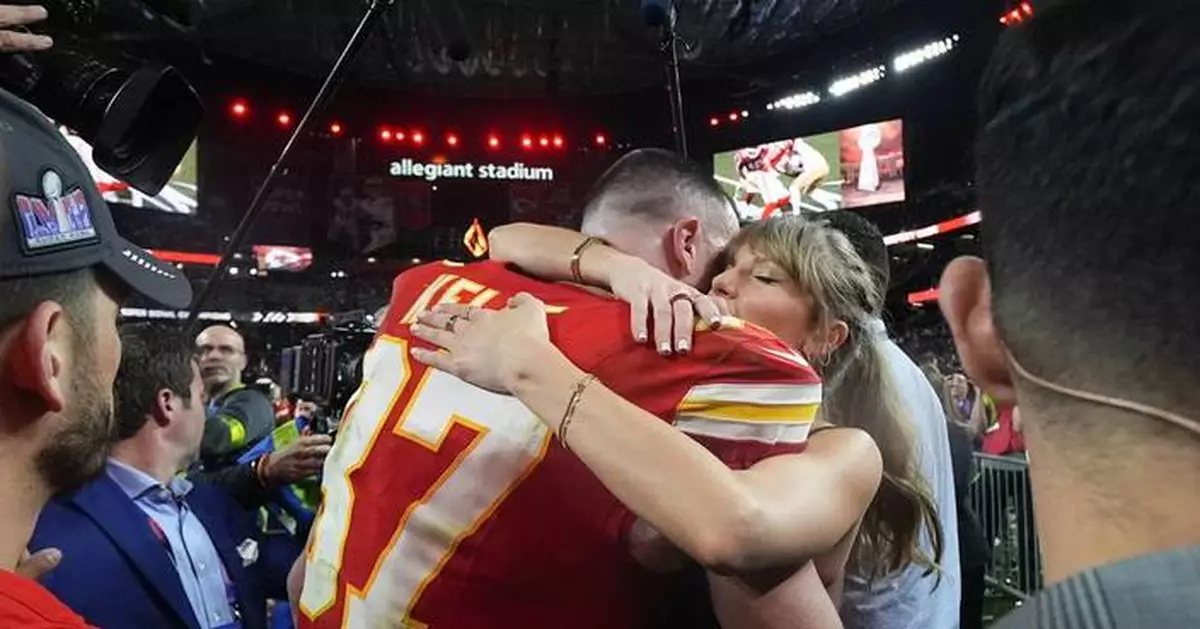 Brittany Mahomes, the NFL and Donald Trump among those praising Swift and Kelce's engagement