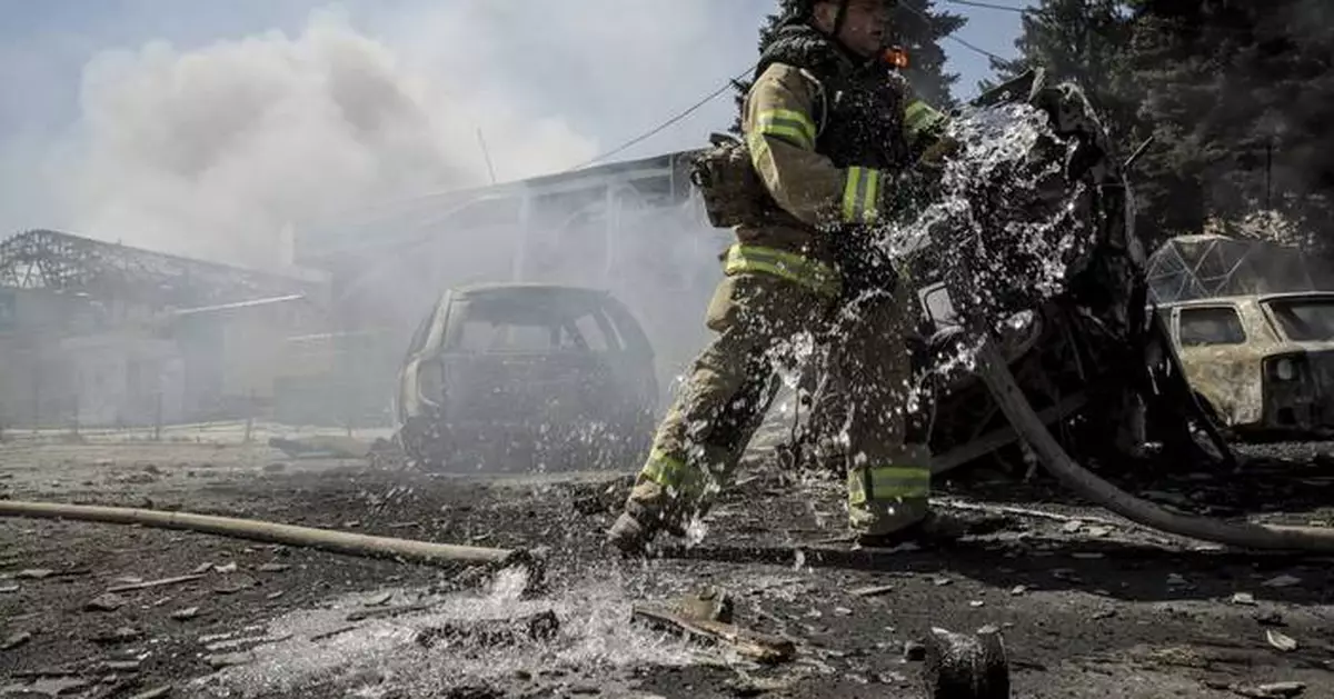 Ukrainian defenses face a challenge as Russian troops make gains ahead of the Putin-Trump summit