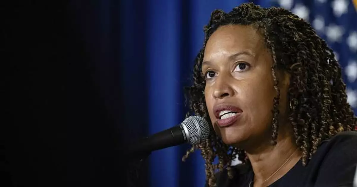 In DC, a heated standoff between police, neighbors shows unease amid Trump's law enforcement surge