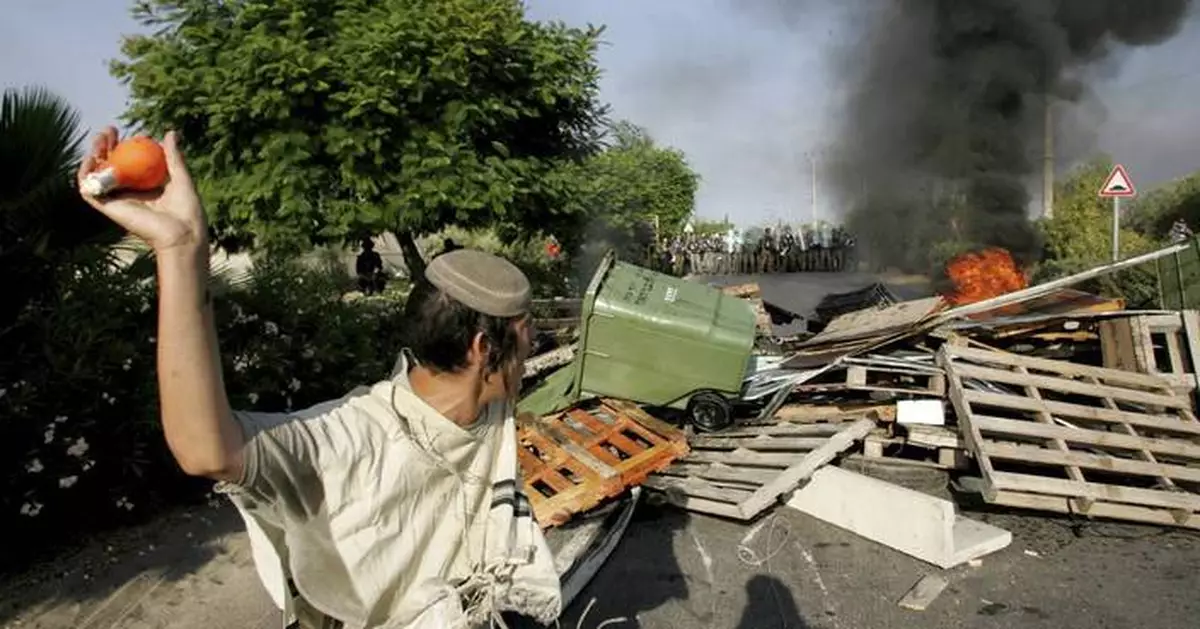 20 years after its landmark withdrawal from Gaza, Israel is mired there