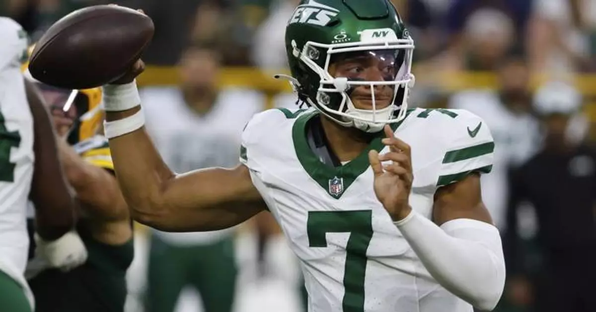 Jets' Justin Fields says his focus on his faith the past 6 months has helped him shake off criticism