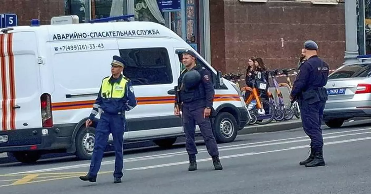 At least 1 dead in Moscow shopping center explosion, 3 injured