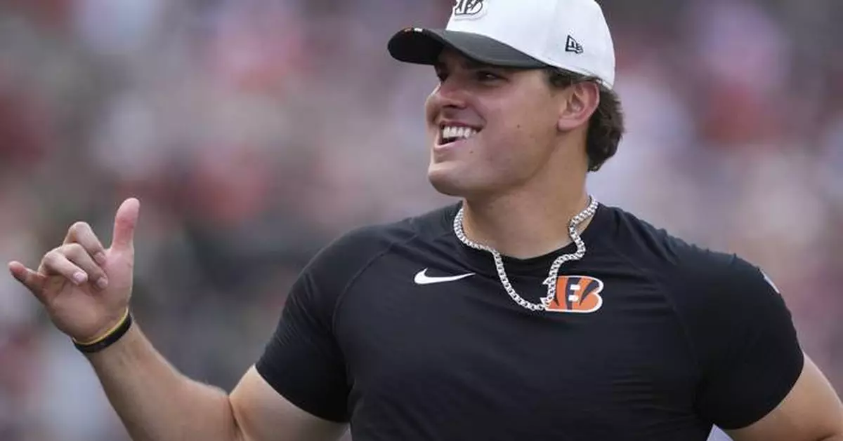 Trey Hendrickson, Bengals reach agreement on 1-year deal worth $30 million, AP sources say