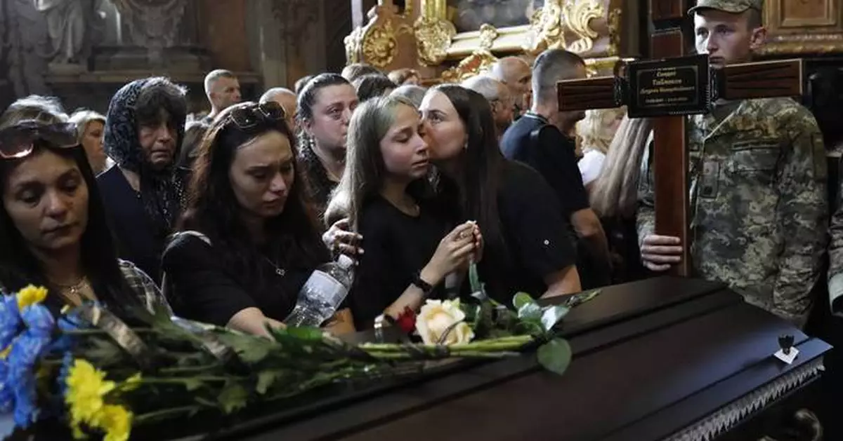 Trump says he would meet with Putin even if the Russian leader won't meet with Ukraine's Zelenskyy