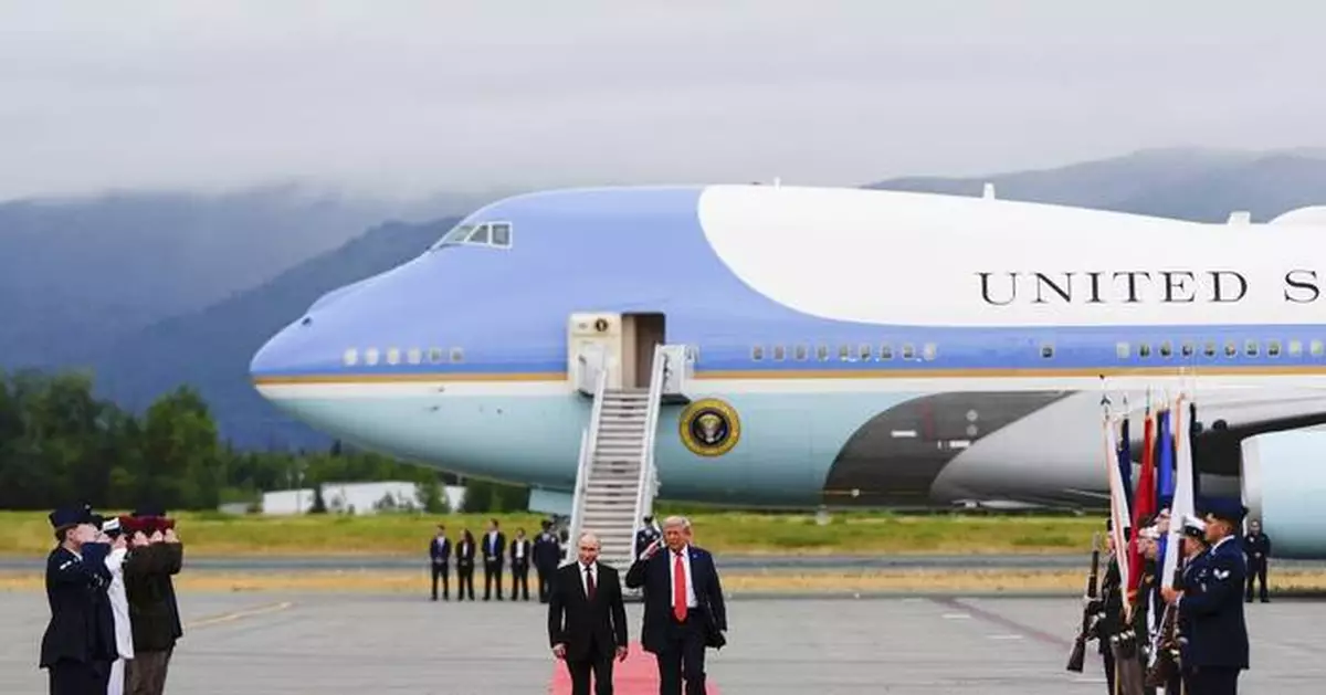 Summit puts Putin back on the global stage and Trump echoes a Kremlin position