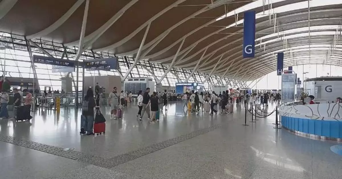 Shanghai sees significant growth in cross-border tourists this year